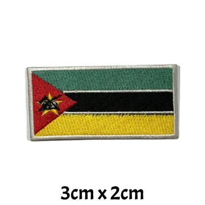 All Country Flag Patches (3 × 2 cm), Embroidered Iron-On/Sew On National Flags, Badge Traveler Gift Patch for Jacket, Backpack, Hat DIY Craft