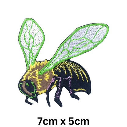 Animals Embroidered Patches - Iron On/Sew On Badges for Jackets, Backpacks, Jeans, Bags, Hats, Vests and DIY Clothing.