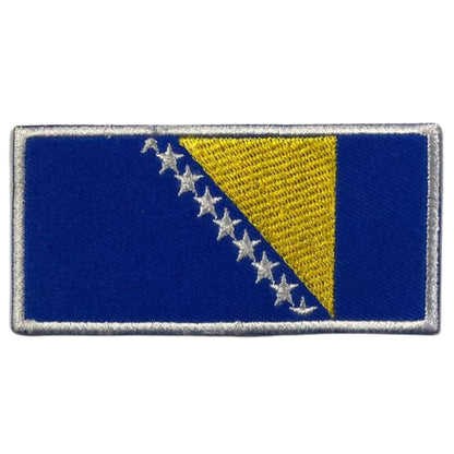 All Country Flag Patches (3 × 2 cm), Embroidered Iron-On/Sew On National Flags, Badge Traveler Gift Patch for Jacket, Backpack, Hat DIY Craft