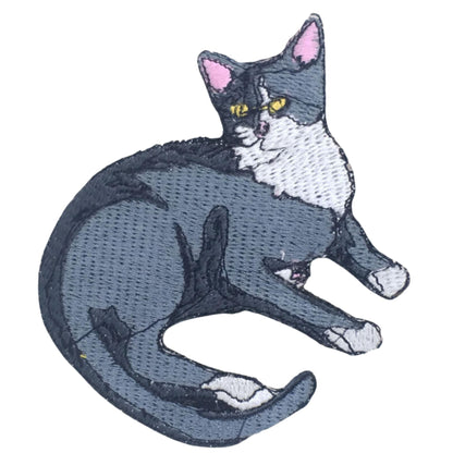 Animals Embroidered Patches - Iron On/Sew On Badges for Jackets, Backpacks, Jeans, Bags, Hats, Vests and DIY Clothing.
