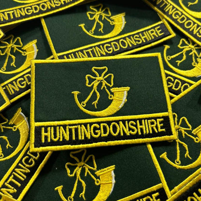 UK County Flag Patch 9.5cm x 6cm Embroidered Iron On/Sew On Badge Durable Fabric Applique for Jackets, Backpacks, Hats, and Clothing