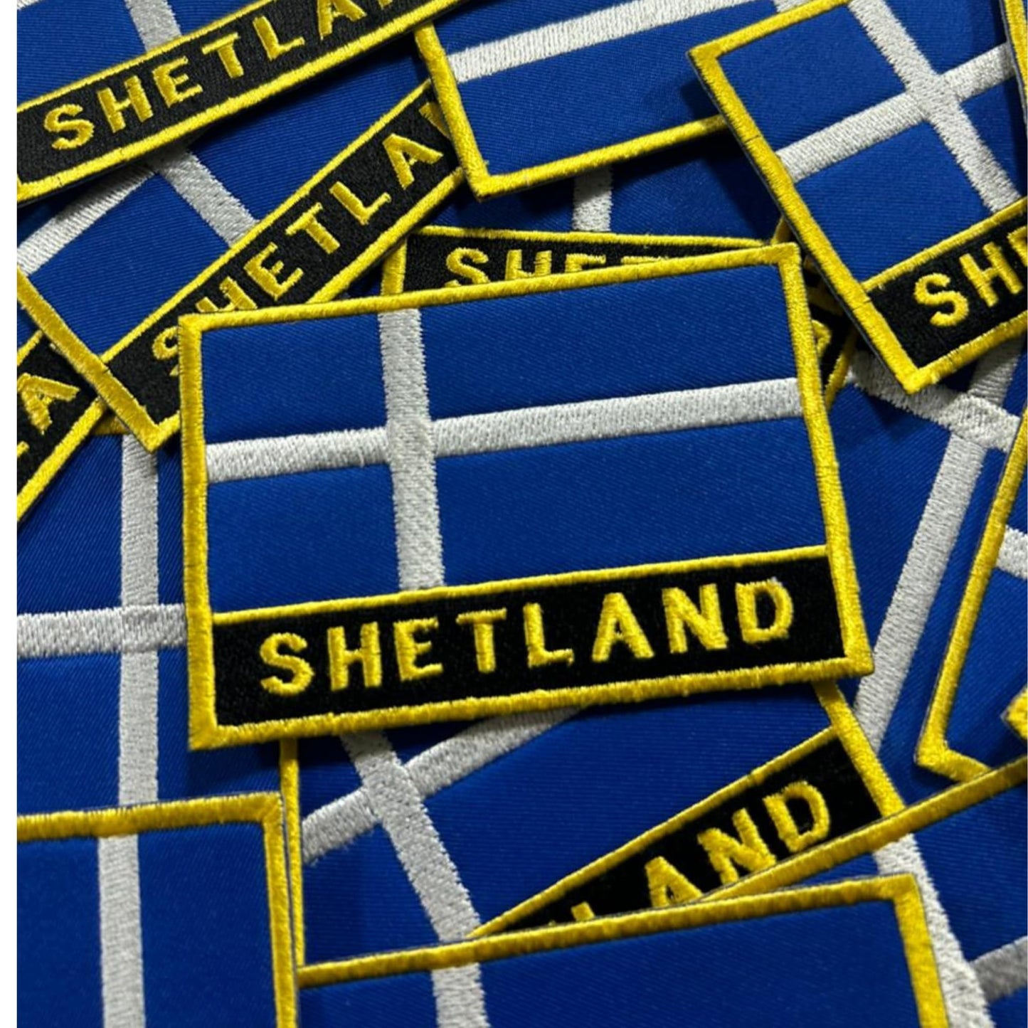 UK County Flag Patch 9.5cm x 6cm Embroidered Iron On/Sew On Badge Durable Fabric Applique for Jackets, Backpacks, Hats, and Clothing