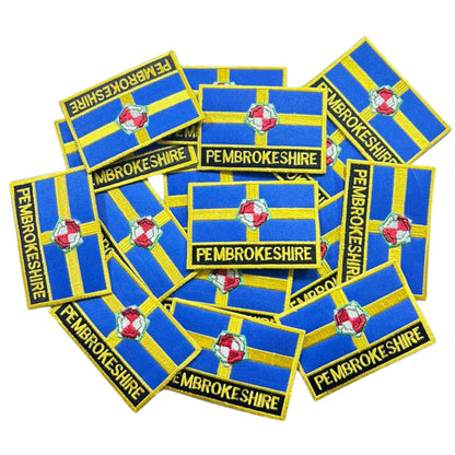 UK County Flag Patch 9.5cm x 6cm Embroidered Iron On/Sew On Badge Durable Fabric Applique for Jackets, Backpacks, Hats, and Clothing
